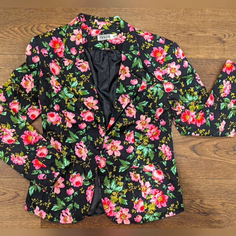 Rehab flamboyant floral blazer, size medium